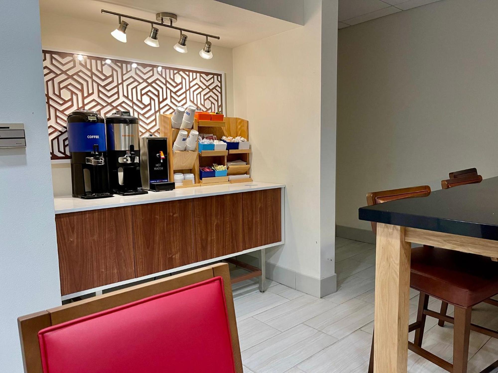 Holiday Inn Express & Suites Sulphur - Lake Charles By Ihg מראה חיצוני תמונה